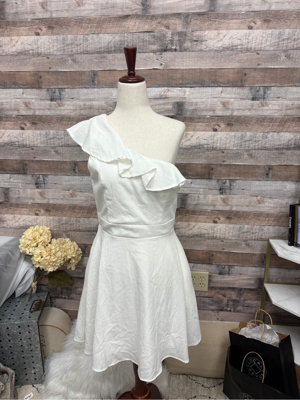 Francesca's White One-Shoulder Ruffle Dress M
